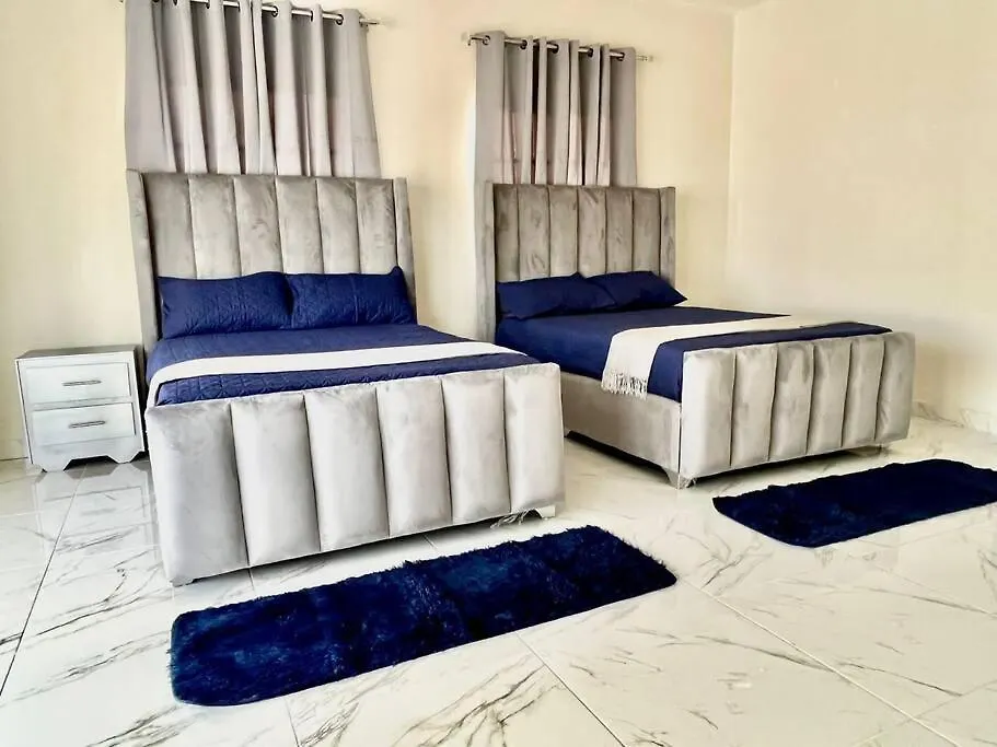 בית נופש La Urena Villa Familiar Con Piscina Cerca Av Ecologica